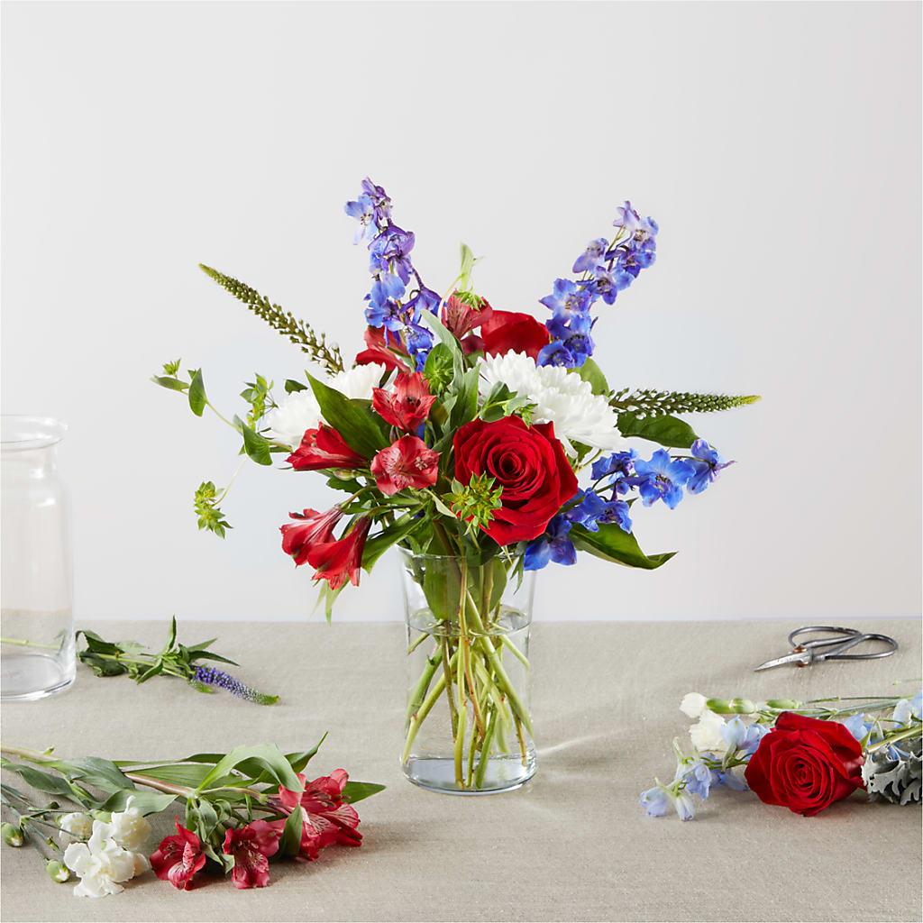 Star Spangled - A Florist Original – Rosemary Flower Shop Inc, Wappingers Falls NY