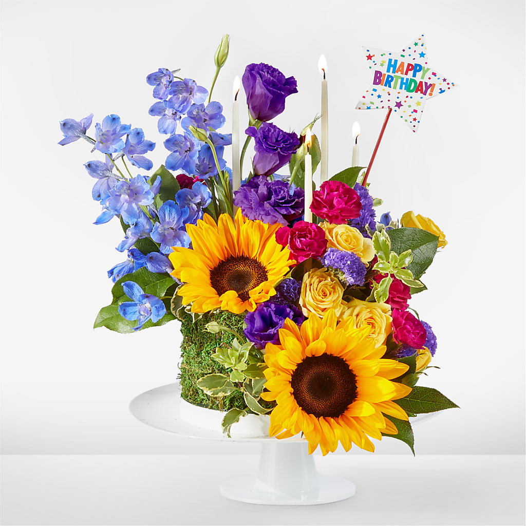 Star of the Day Floral Cake – Rosemary Flower Shop Inc, Wappingers Falls NY