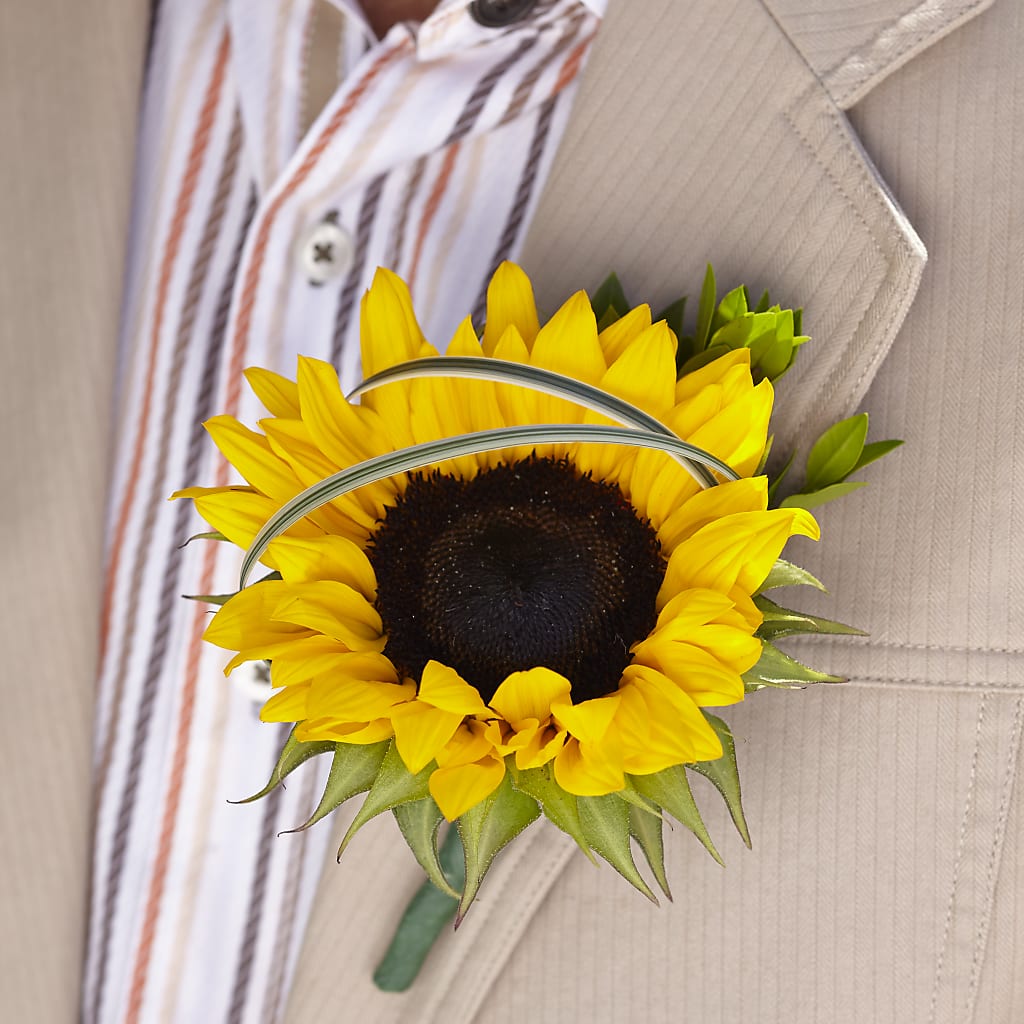 Free Spirit Boutonniere – Rosemary Flower Shop Inc, Wappingers Falls NY