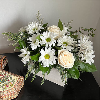 Fresh Linen Box Bouquet –  Rosemary Flower Shop Inc, Wappingers Falls NY